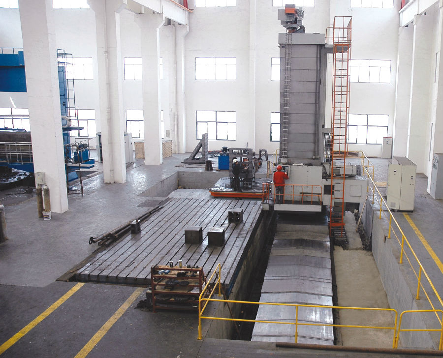 同力立磨生產(chǎn)車間