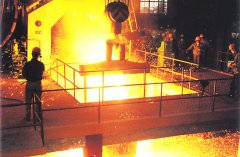 立磨機(jī)配件鑄造車間